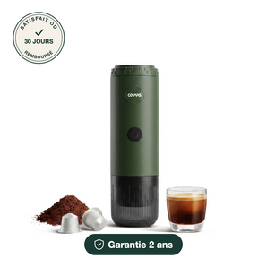 Machine à café portable Covva verte avec du café moulu, des capsules Nespresso Original et une tasse d'espresso, mentions satisfait ou remboursé 30 jours et garantie 2 ans